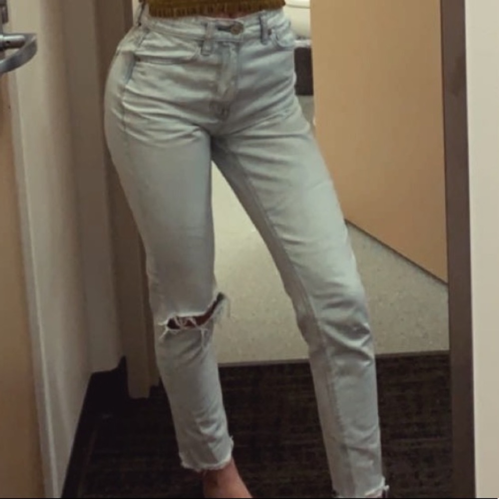 american eagle mom jeans